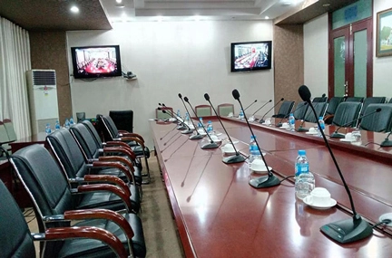 Sistema di conferenza per la sala riunioni del governo in Vietnam